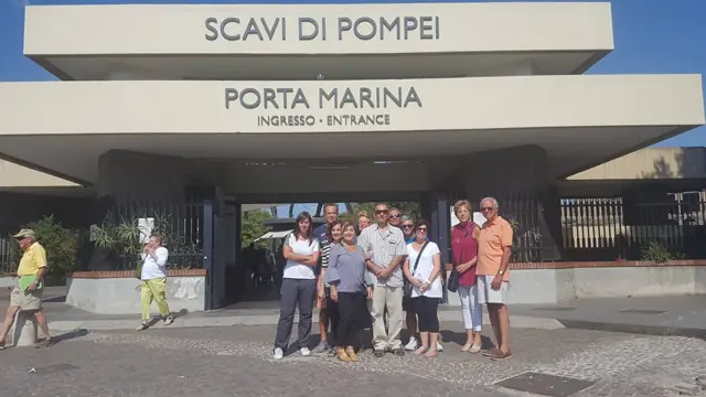 Pompeii & Wine Tour – Photo 1